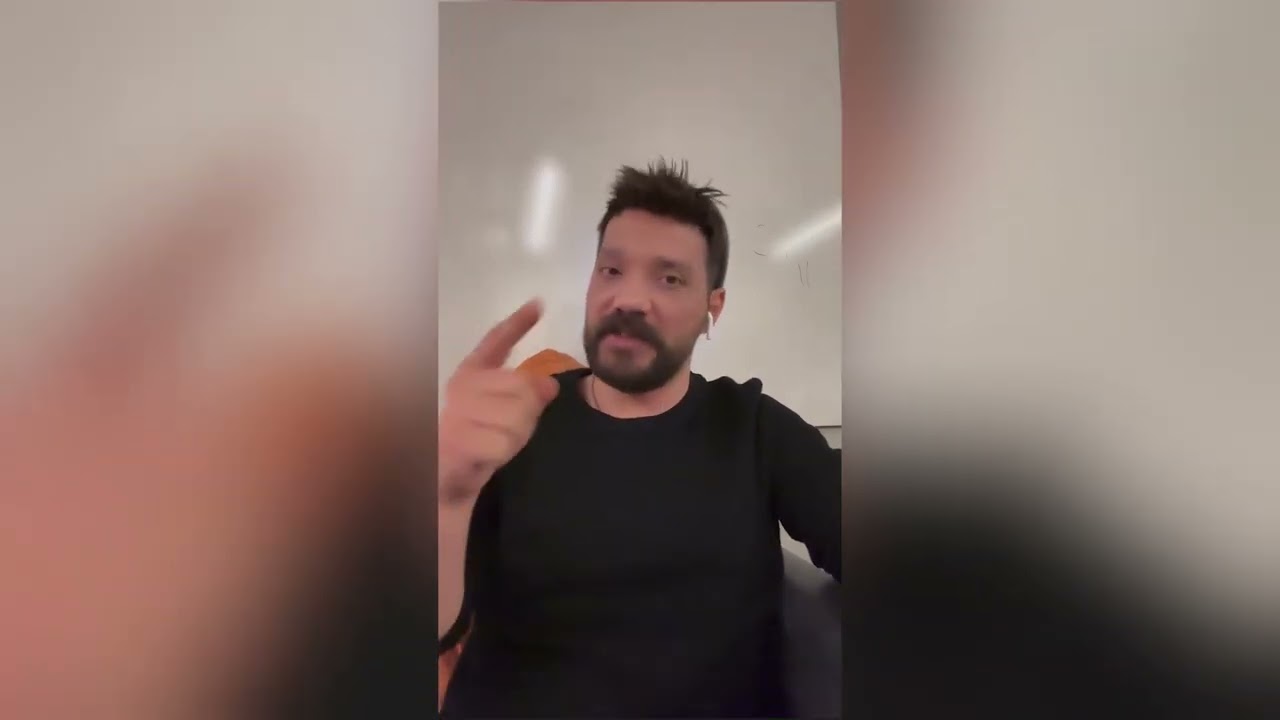 Oğuzhan Uğur - 