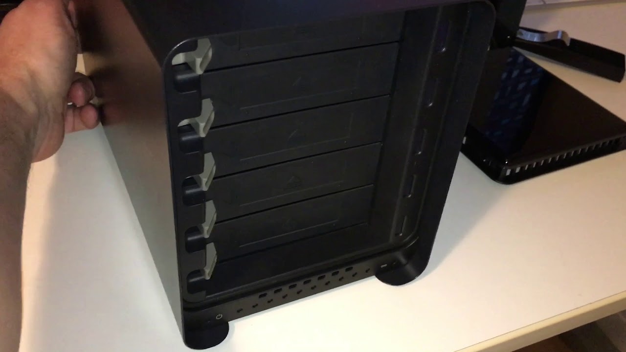 Drobo 5c 5 bay from Ebuyer faulty intermittent power problem