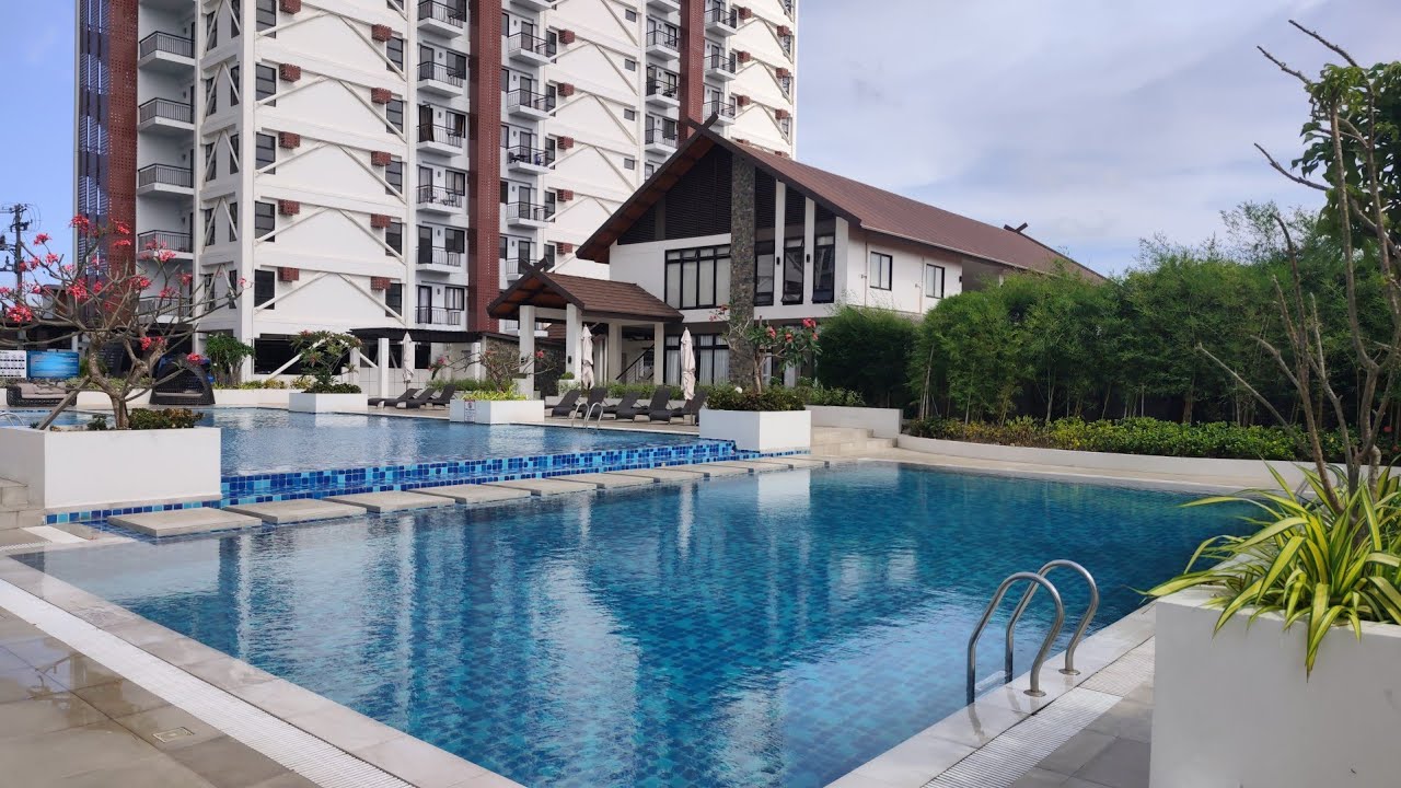 Royal Oceancrest Mactan - Resort themed condominium in Lapu-Lapu City, Mactan Island Cebu 