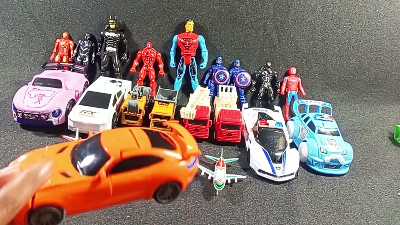 Disney Pixar Cars Unboxing Review | Lightning McQueen, Tow Mater, Doc Hudson, Sally Carrera, Cruz