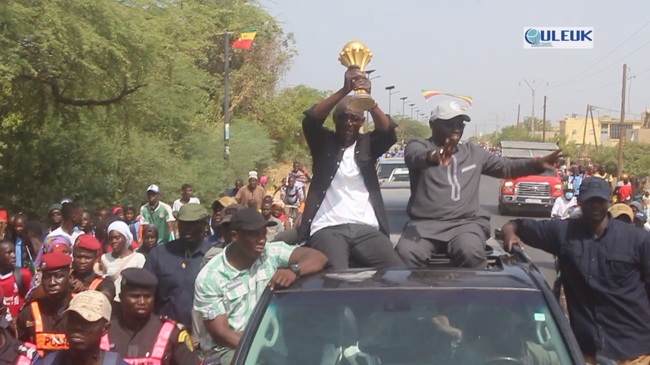 Trophy Tour :   REGARDEZ -  Richard-Toll accueille le trophée de la CAN avec une forte mobilisation