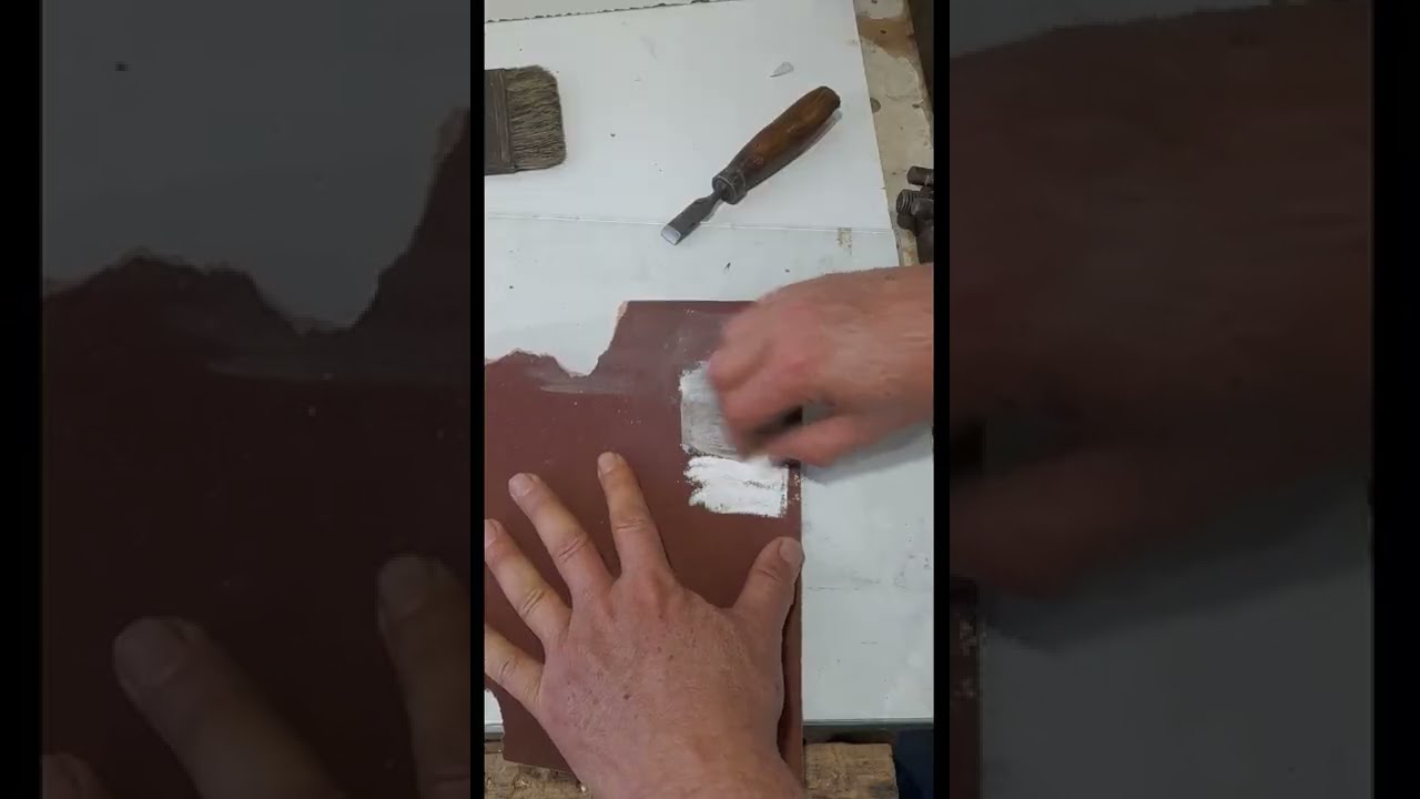 form&atilde;o afia&ccedil;&atilde;o na lixa com giz dica rapida de marcenaria diy life hacks #shorts