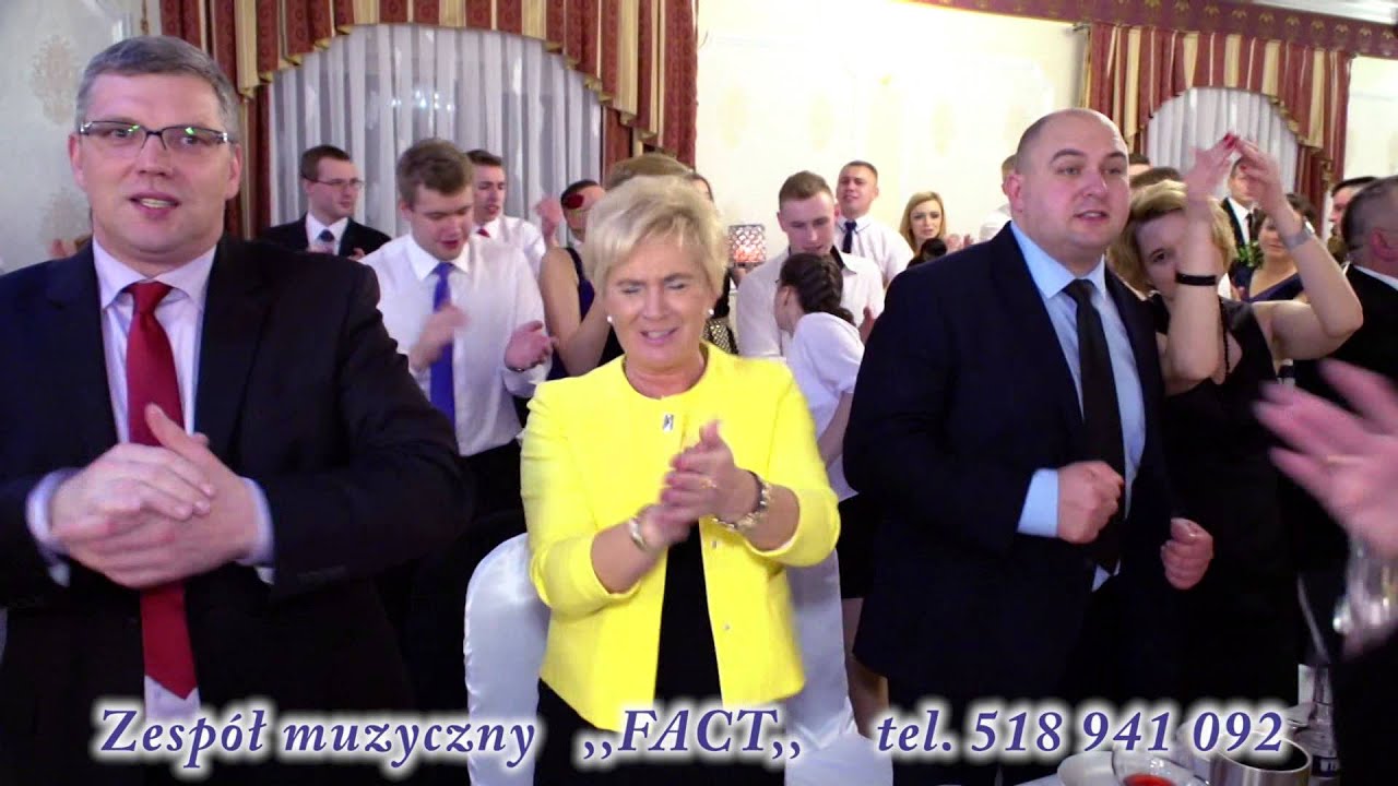 Zespół muzyczny FACT z Wyszkowa - biesiada  za stołami