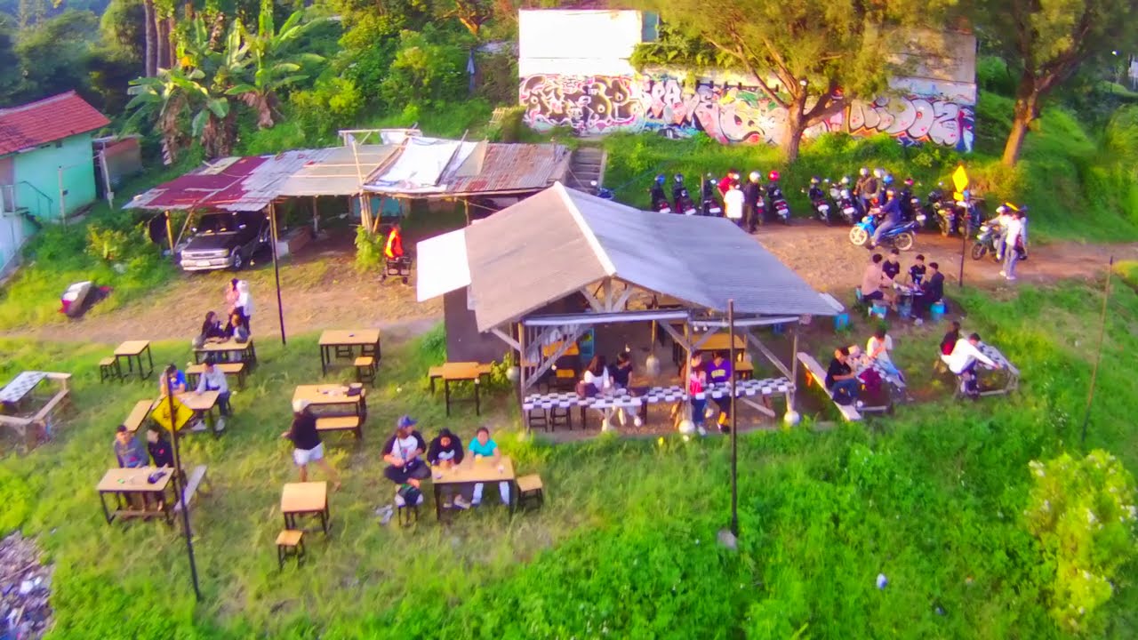MANASIN DRONE DI JALAN ANYAR PUNCLUT