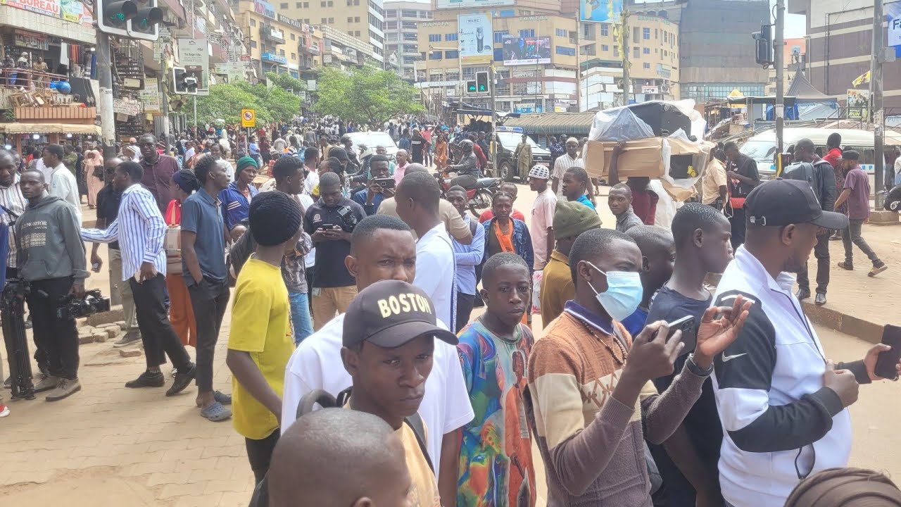 EMEERA NGA BWERI MU KIBUGA KAMPALA ABATEMBEEYI NABA BODA BODA TEBASIGADEEMU 