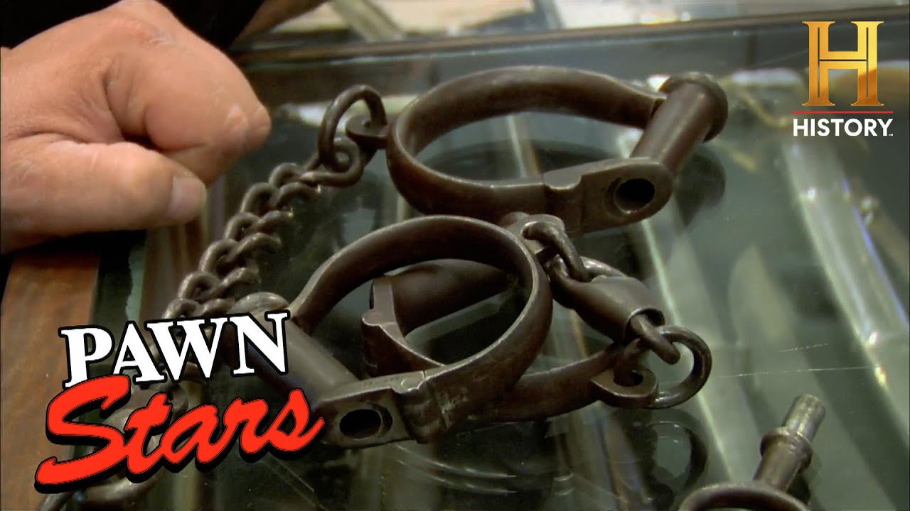 Houdini's $6K Handcuffs Lock Chumlee Up (Season 3) | Pawn Stars