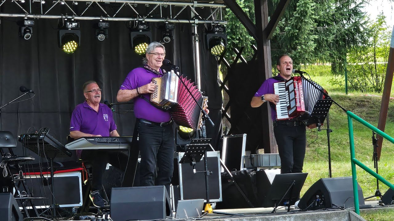 Veselá trojka - Štěstí ( Hostašovice 5.7. 2024 )