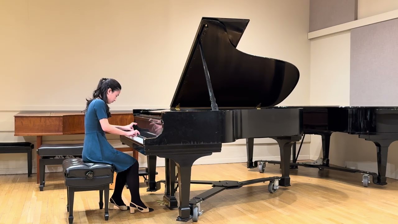 Caroline Passman (13) - JS Bach Prelude and Fugue G Maj BWV 884, Etude No. 5 in G-flat Maj F. Chopin