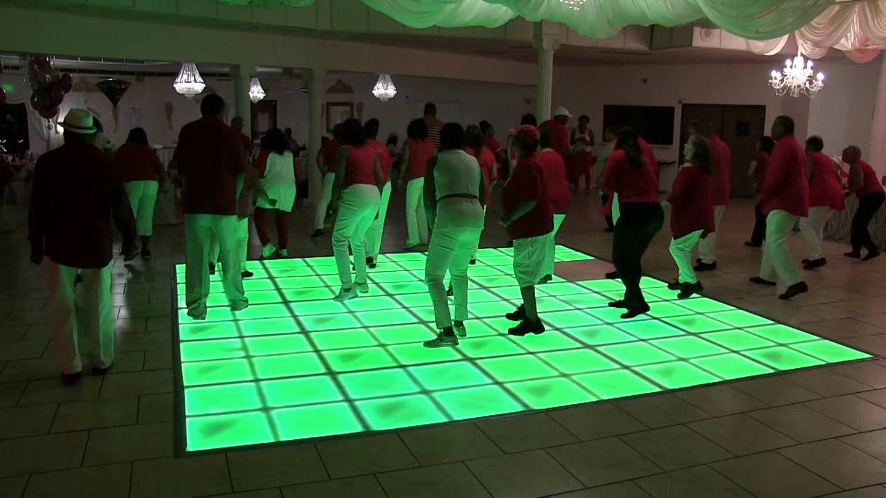 ★WILD WILD WEST★ by Marva Black Country Strutters Line Dance