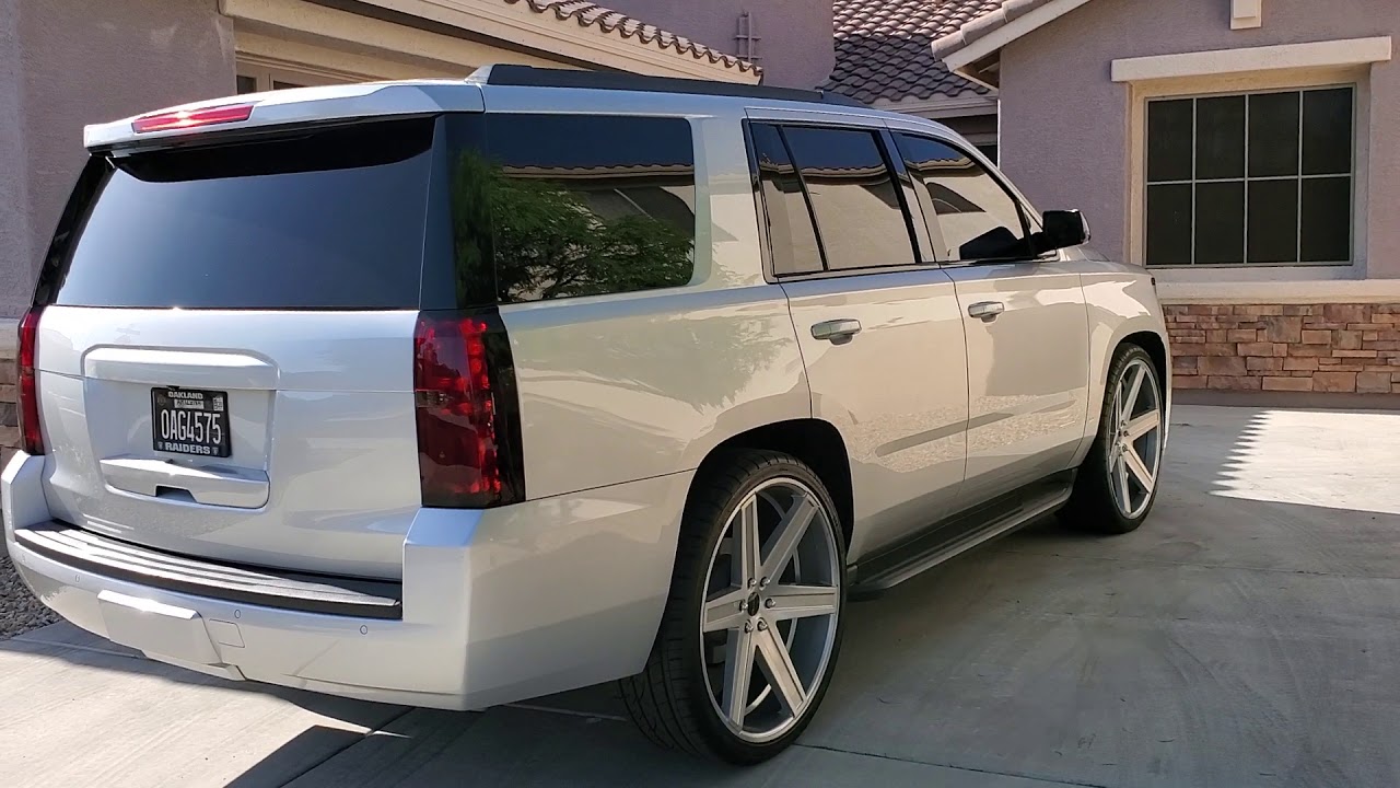 Tahoe lowered on 26's