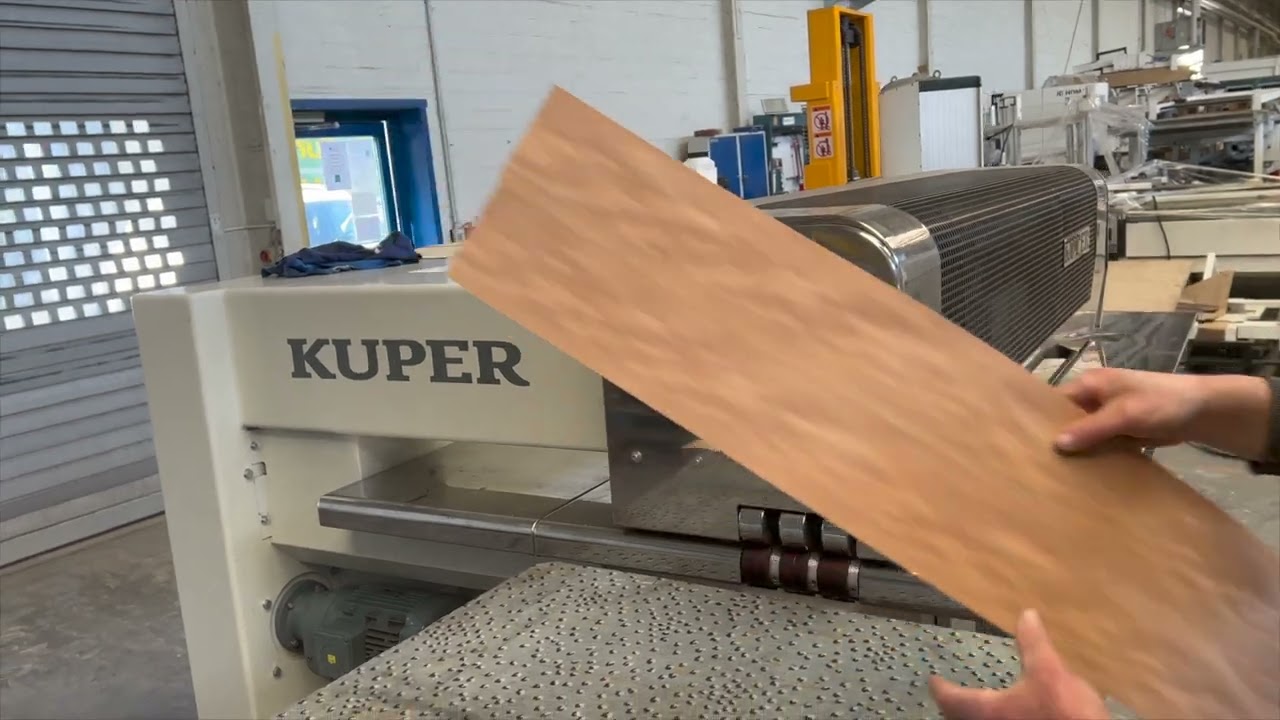 Testlauf Furnierzusammensetzmaschine Kuper FL Innovation