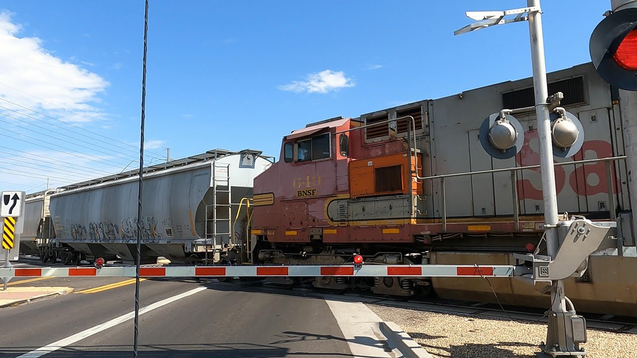 BNSF Mixed Freight On The Phoenix Subdivision 