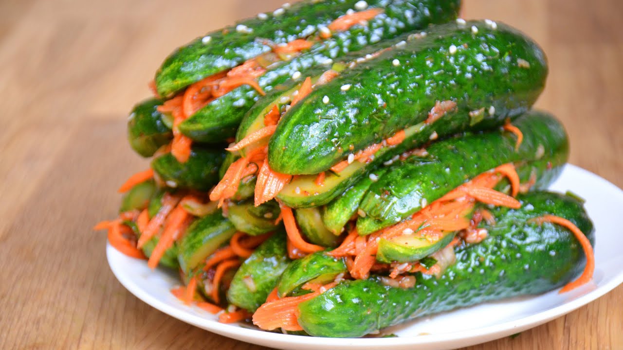 Маринованные огурцы быстрого приготовления по-корейски с морковью
