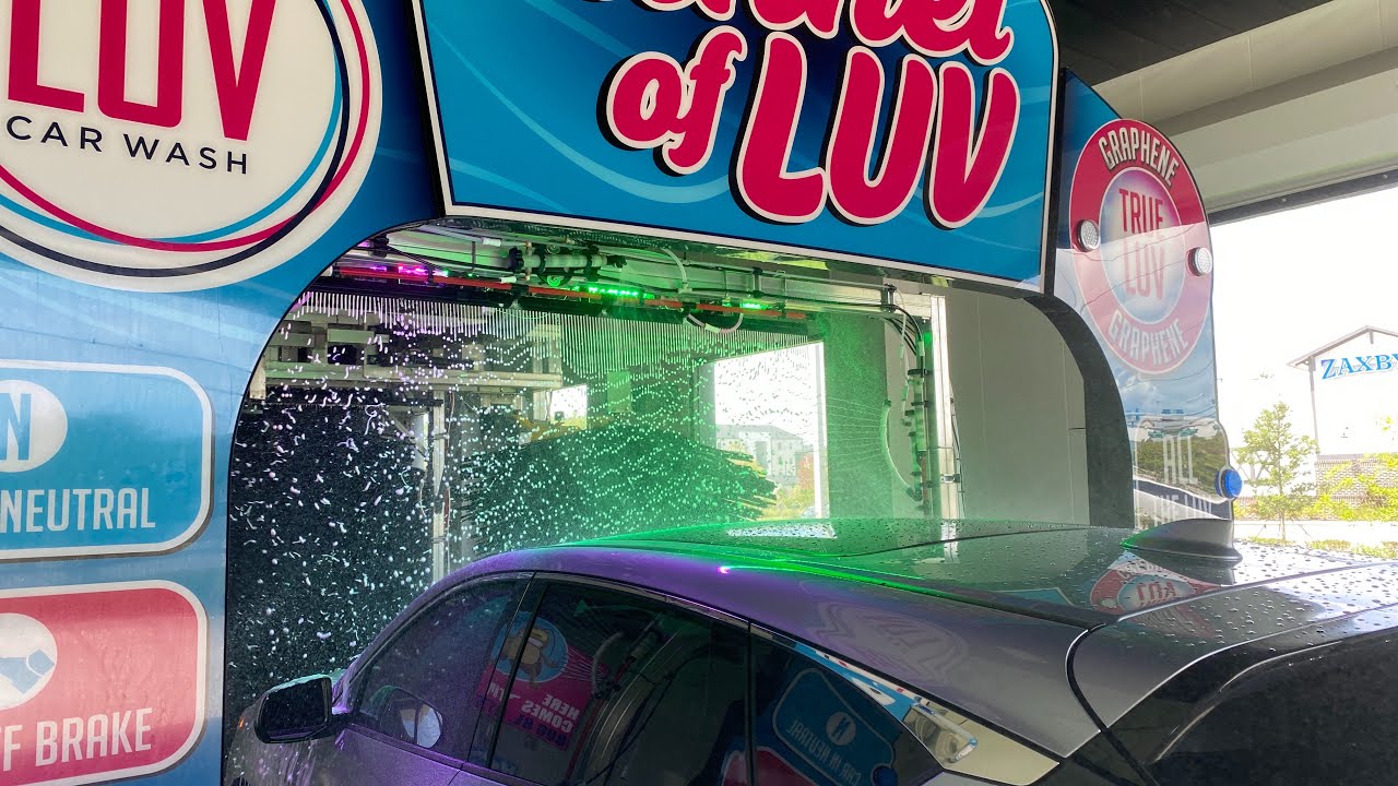 (4K) LUV Car Wash: St.Johns - Outside View