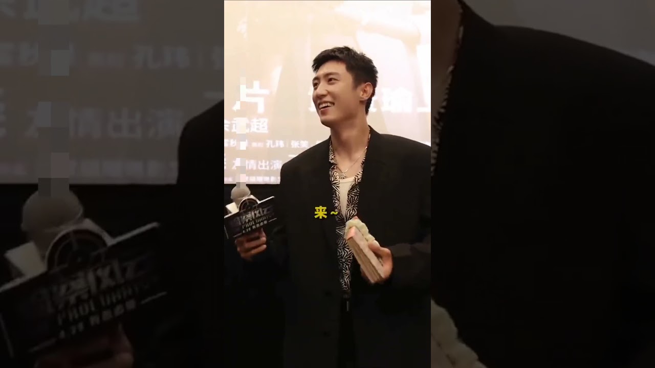 Huang Jingyu's Heartwarming Gesture Towards a Little Girl Will Melt Your Heart #shorts #johnny黄景瑜