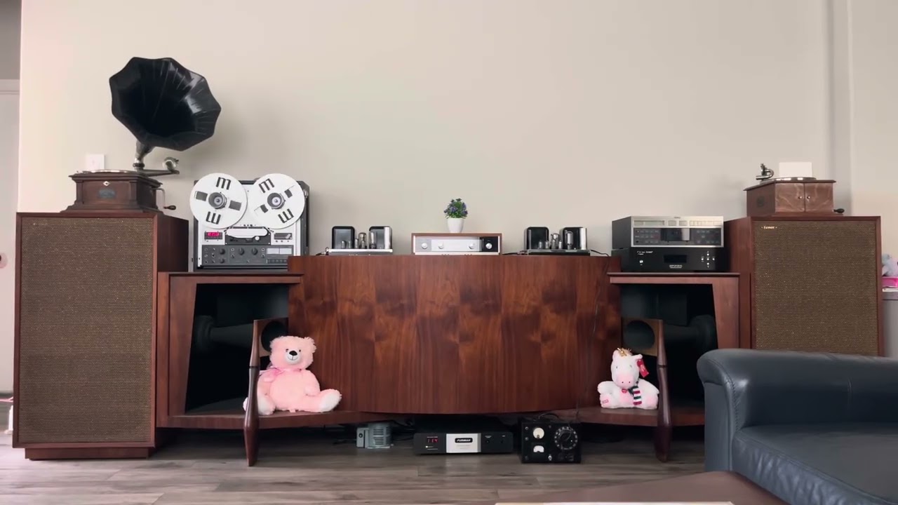 Mcintosh MC30 - C22 vs Red Tannoy 15” speakers