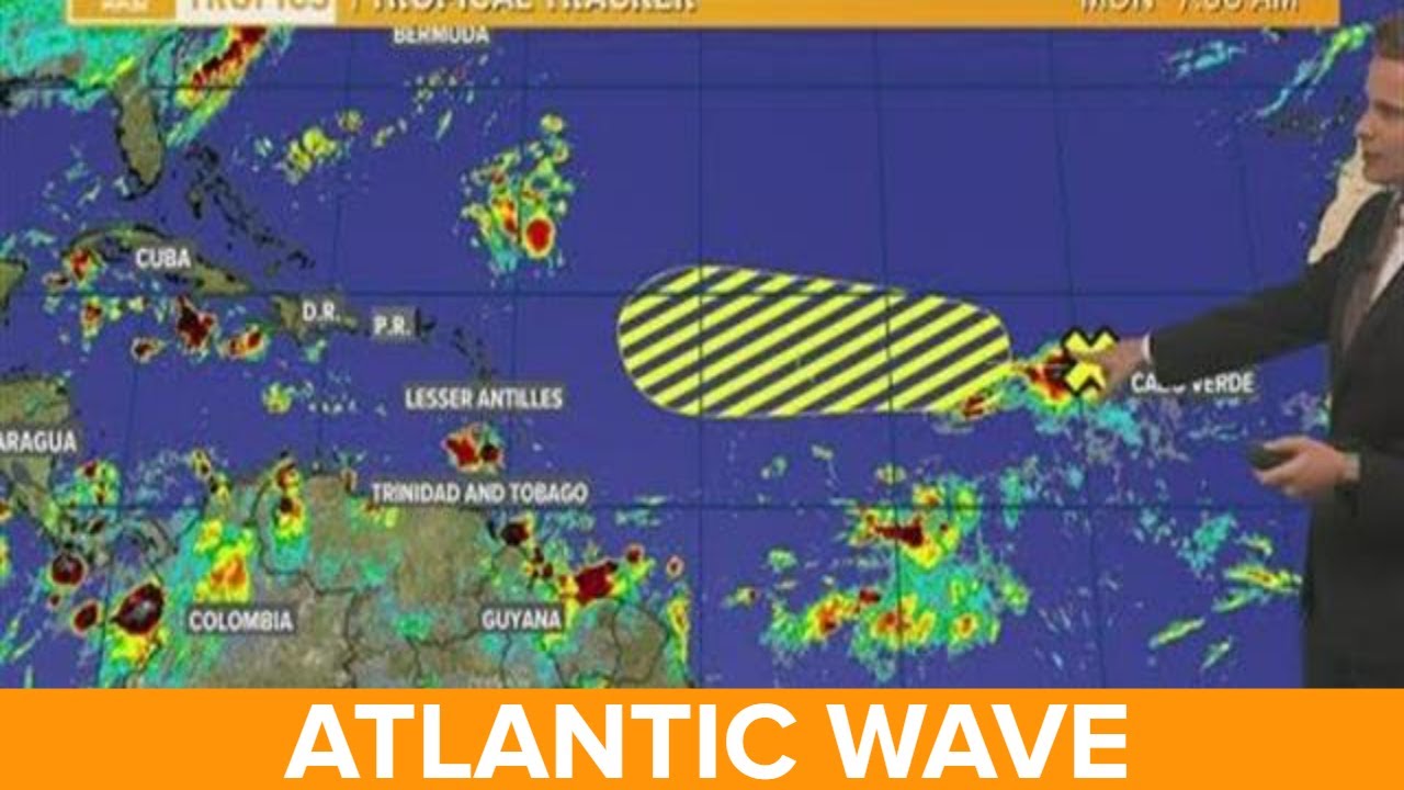 Monday Tropical Update: NHC monitoring tropical wave in Atlantic