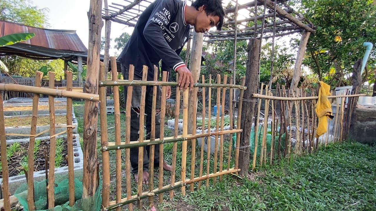 Easy DIY Garden Gate | តិចនិកធ្វើទ្វាររបងសាមញ្ញៗ សម្រាប់សួនក្រោយផ្ទះ