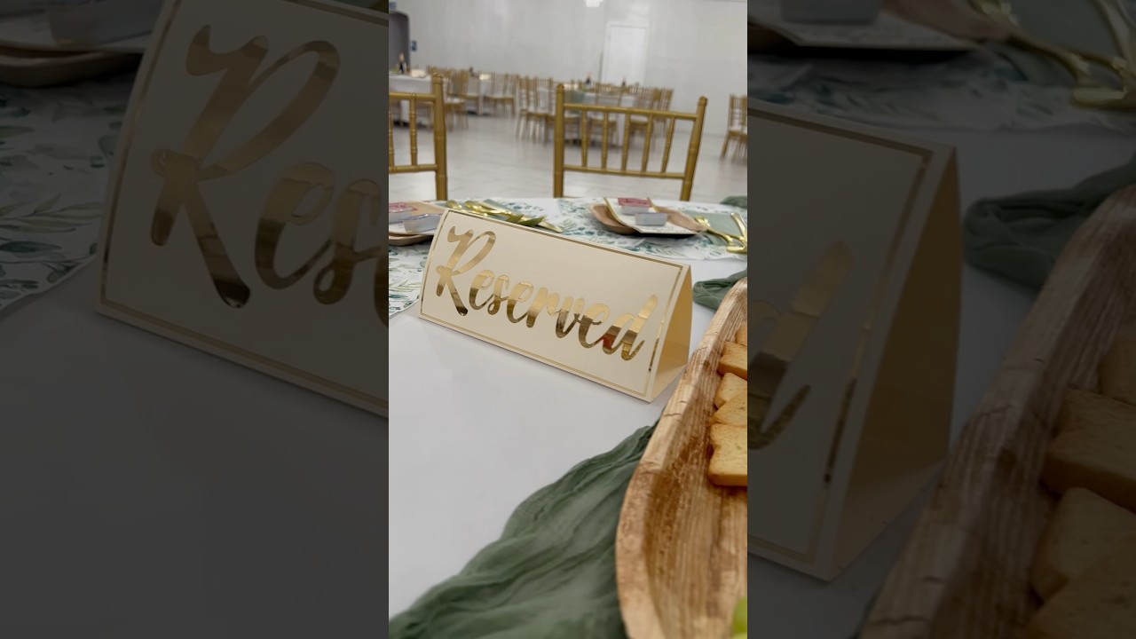 Reserved Signs DIY #wedding #howto #misquinces #quince #firstcommunion #cuteideas #papercraft #diy