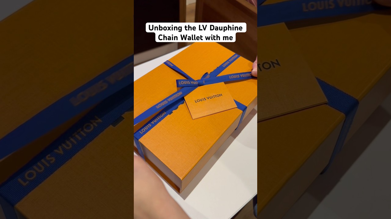 Unbox the LV Dauphine Chain Wallet with me #love #lv #louisvuitton #handbags #fashion #bag #luxury