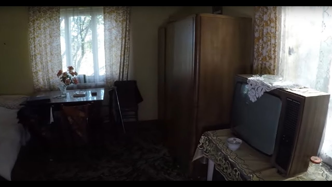 Opuszczone gospodarstwo, ze starymi fotografiami-  Urbex PKR