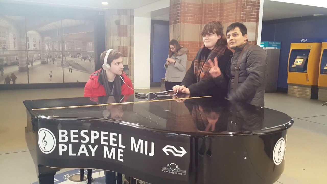 Free piano at the Amsterdam Central Station Holland Netherlands 4