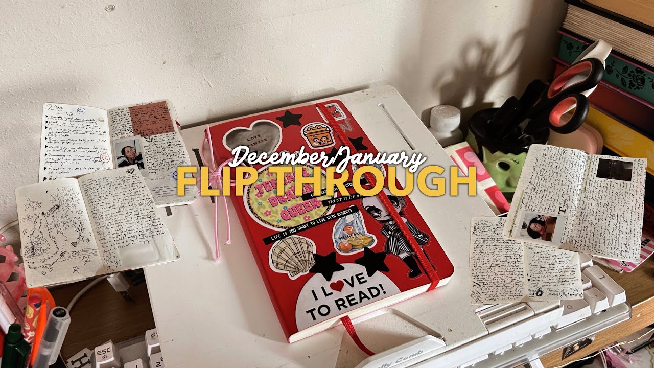 Moonlit Log: December/January Journal Flip Through | What I Finished This Month