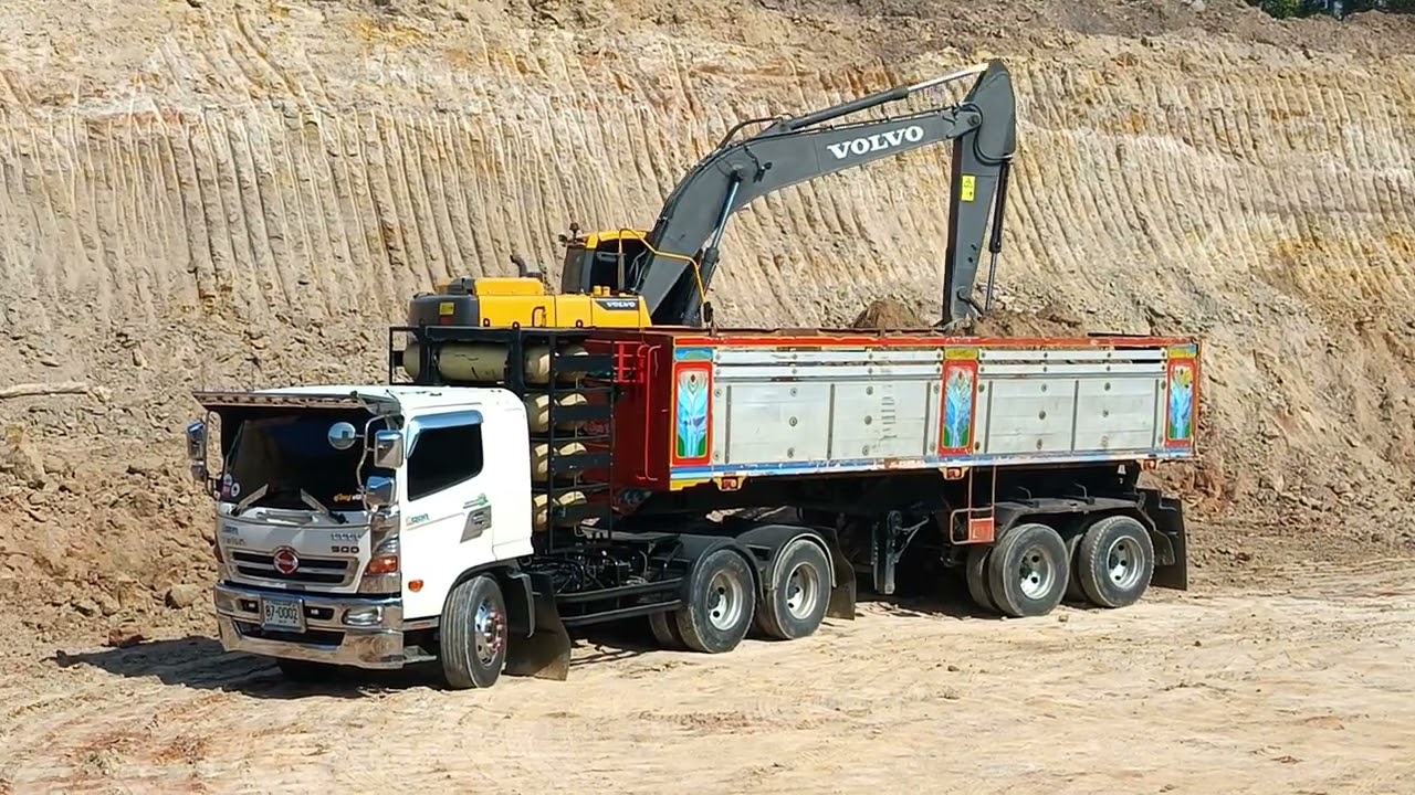 รถ​แม็คโคร​voLvo​300​รถ​แม็คโคร​DEVELOMDx220Lc​นะ​ครับ​
