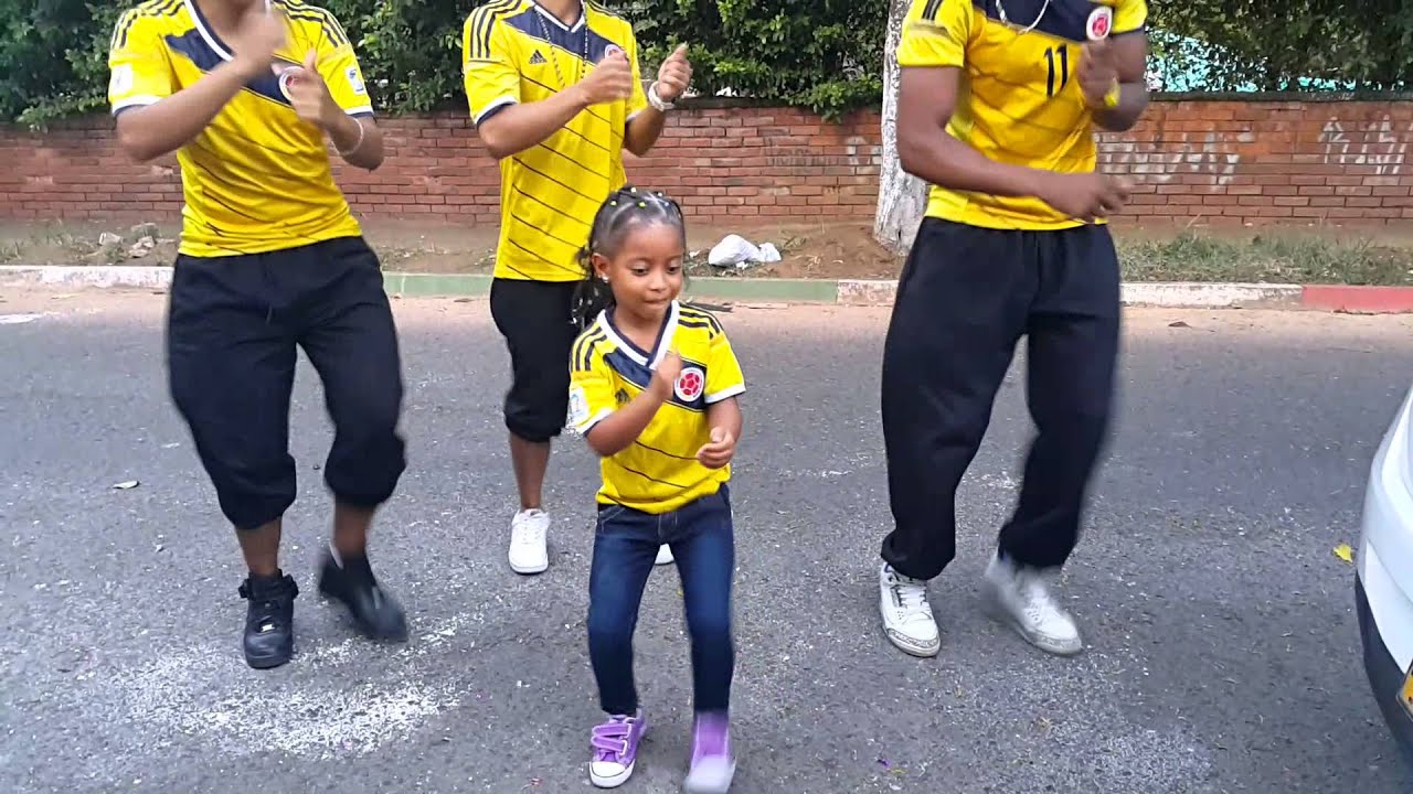 NIÑA BAILANDO SWAGGA - SALSA CHOKE