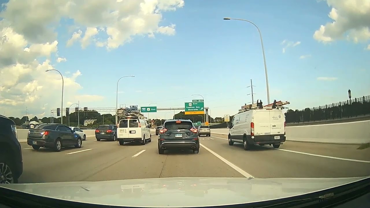 Minor 3 Car Accident on I-195 East in Providence, Rhode Island