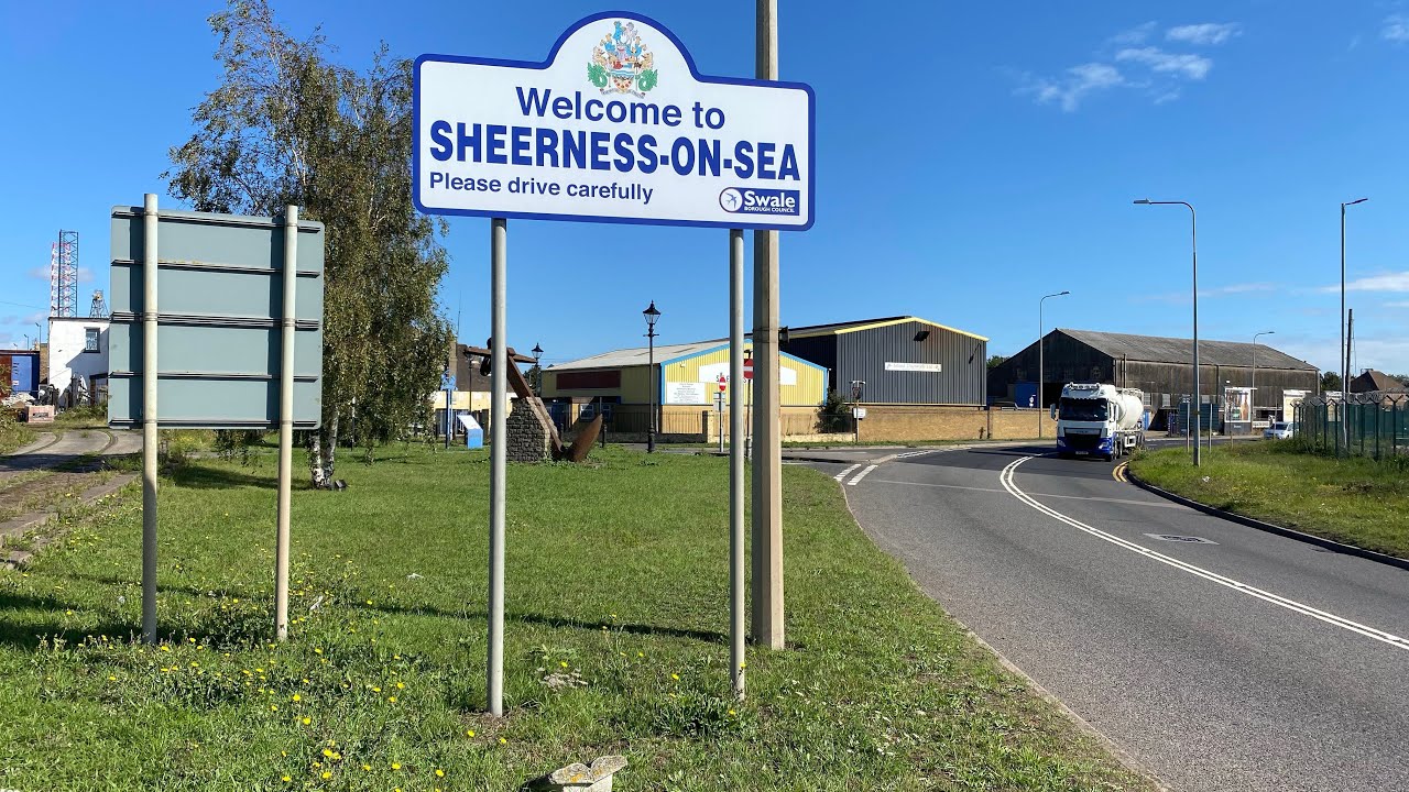 SHEERNESS WALK | Bluetown to Marine Parade
