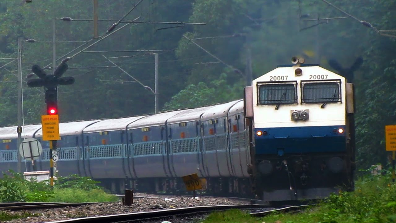 13 in 1 Train Action on Vangalore's Twin Single Section | Malleswaram | Indian Railways