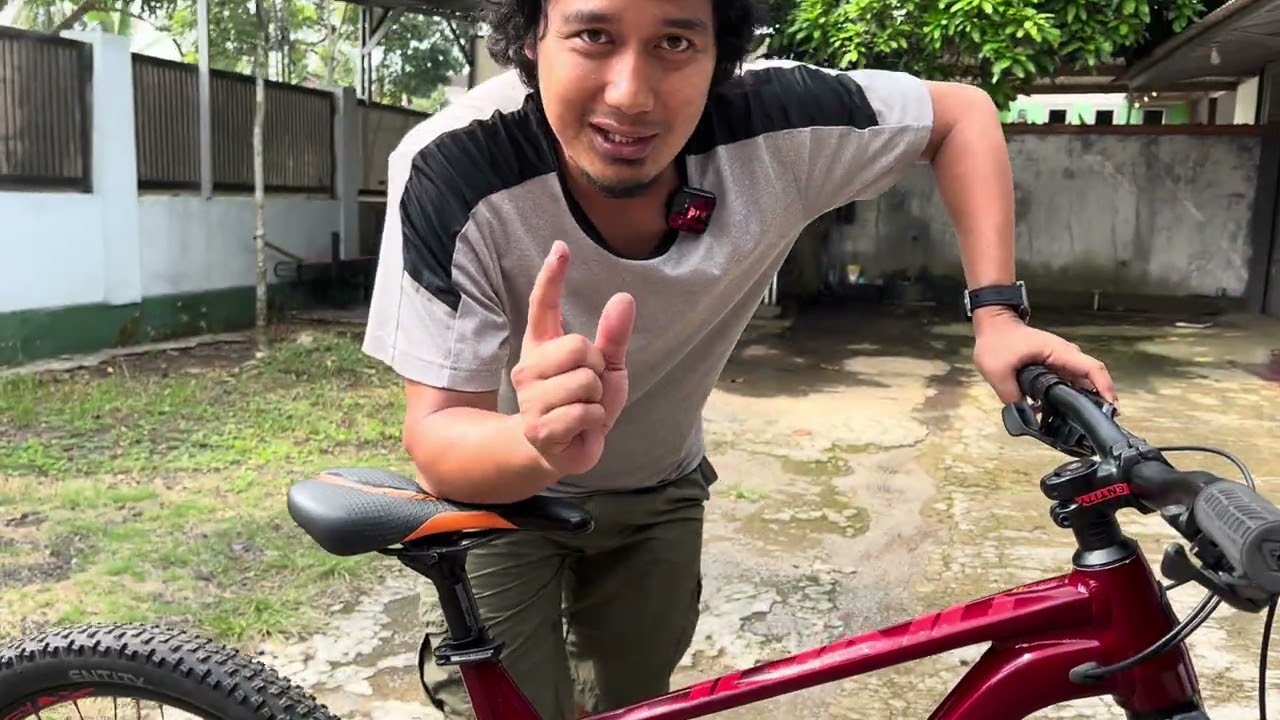 Sepeda mtb terbaik polygon siskiu D5 lagi size M 27,5