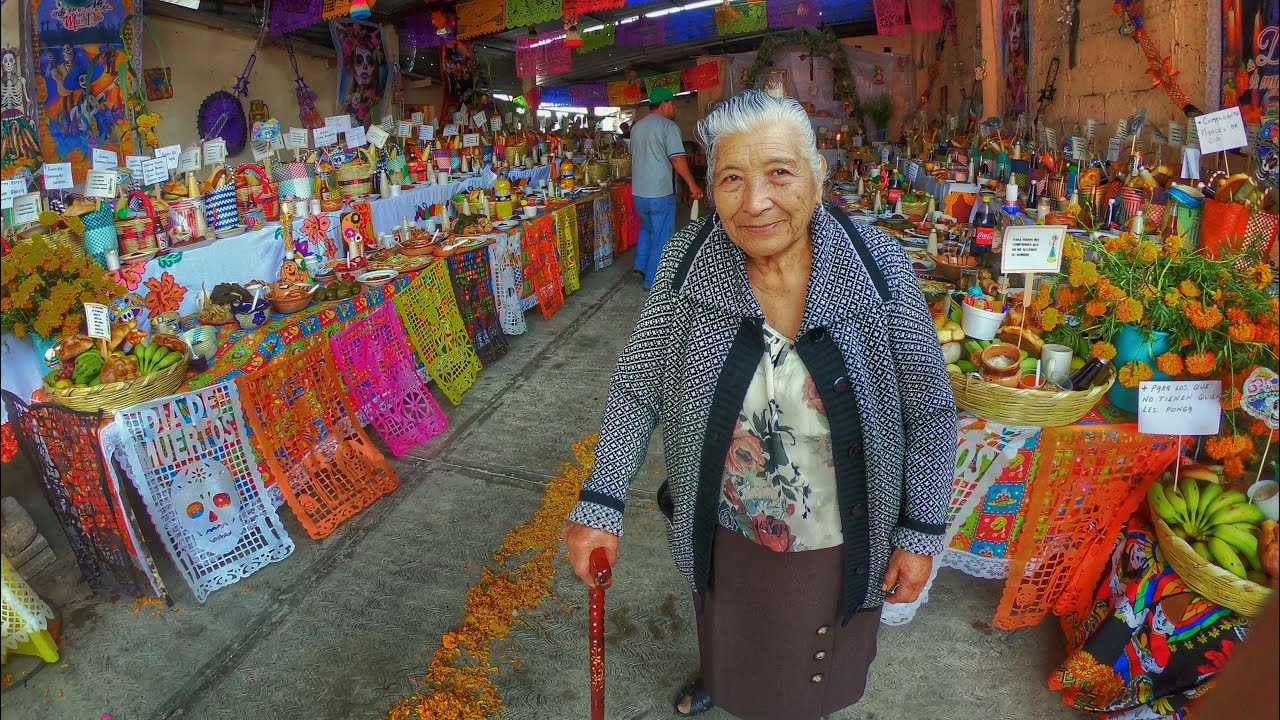 CONOCIENDO la OFRENDA más GRANDE de MÉXICO 😱 [Nach Reyes]  2019