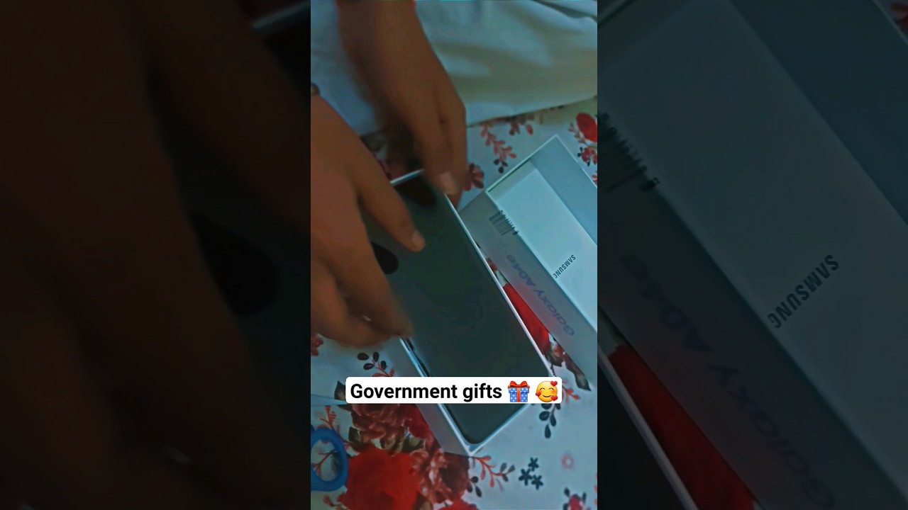 phone distribution up government📱🥰#viral #shorts #trending #iphone #iphone15promax #freephone #shots