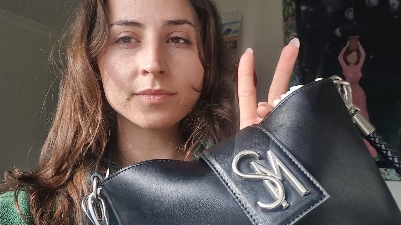 What's in my bag // Part 2 // ASMR 
