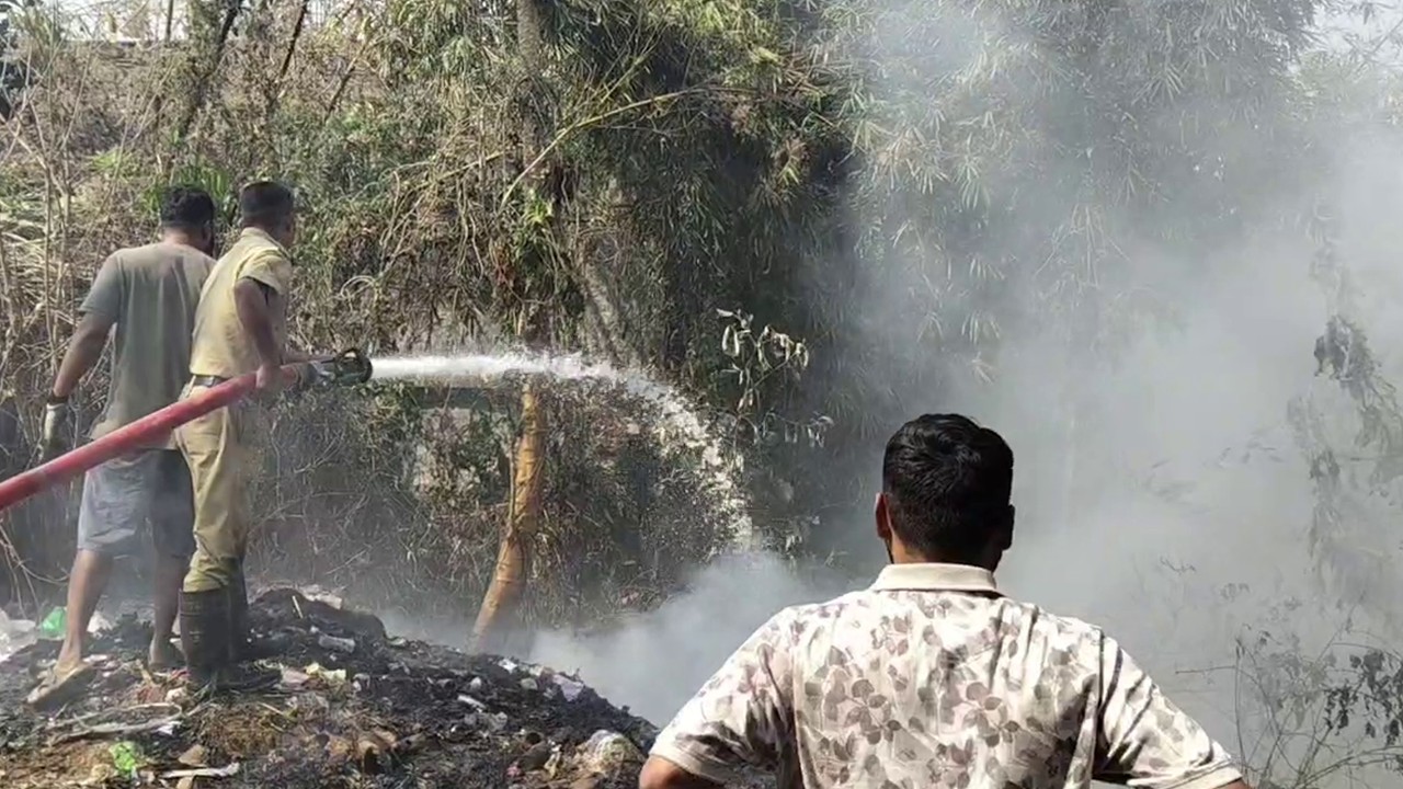 Bhaikhora School Gana Bazar Amchaio Manwi Hamya Khibijakmani Thaio Achomsa Horjwlai Bachakha