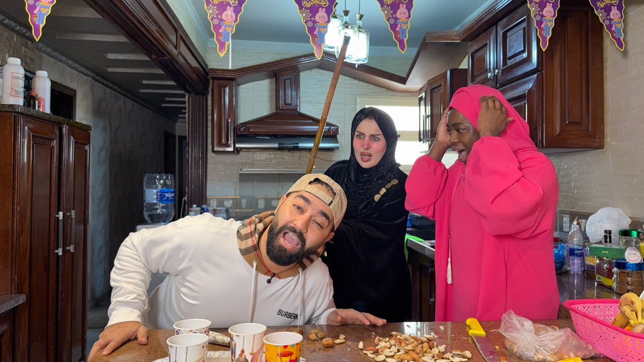مقلب في العامله مراتي ضربتني قدامها// رد فعلها مسخره 😂
