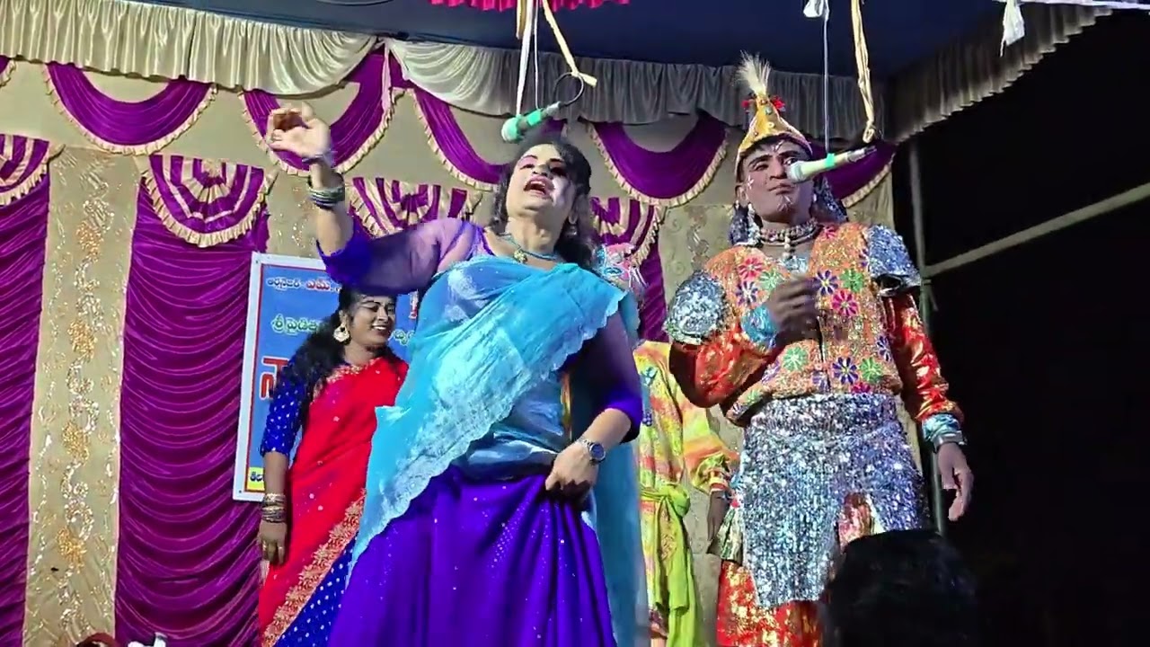 నాగలక్ష్మి ట్రూపు విజయనగరం 9573181707 దుమ్ము లేపేరు కదా super 