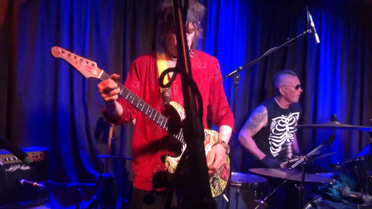 Hollywood Brats live at Nells, London Aug 31 2019 - Courtesan