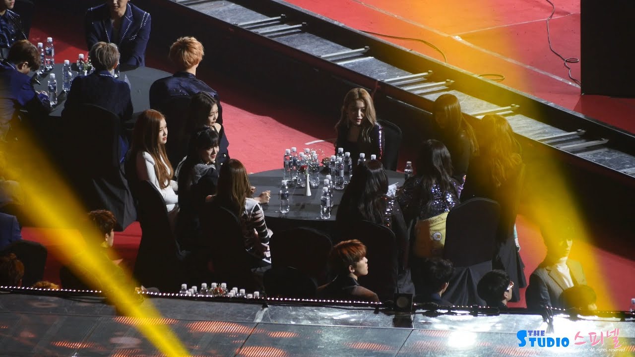 180125 블랙핑크 레드벨벳 '방탄소년단 대상' 대기 직캠 BLACKPINK Red Velvet fancam by Spinel