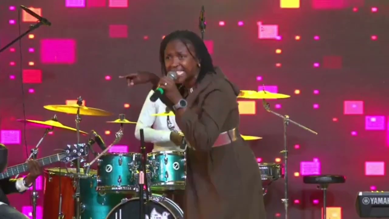 ZAIDI YA MANUKATO-WINNIE HENRY Ministration at @ Psalmbody gathering hosted by Gideon Sikhoyo.