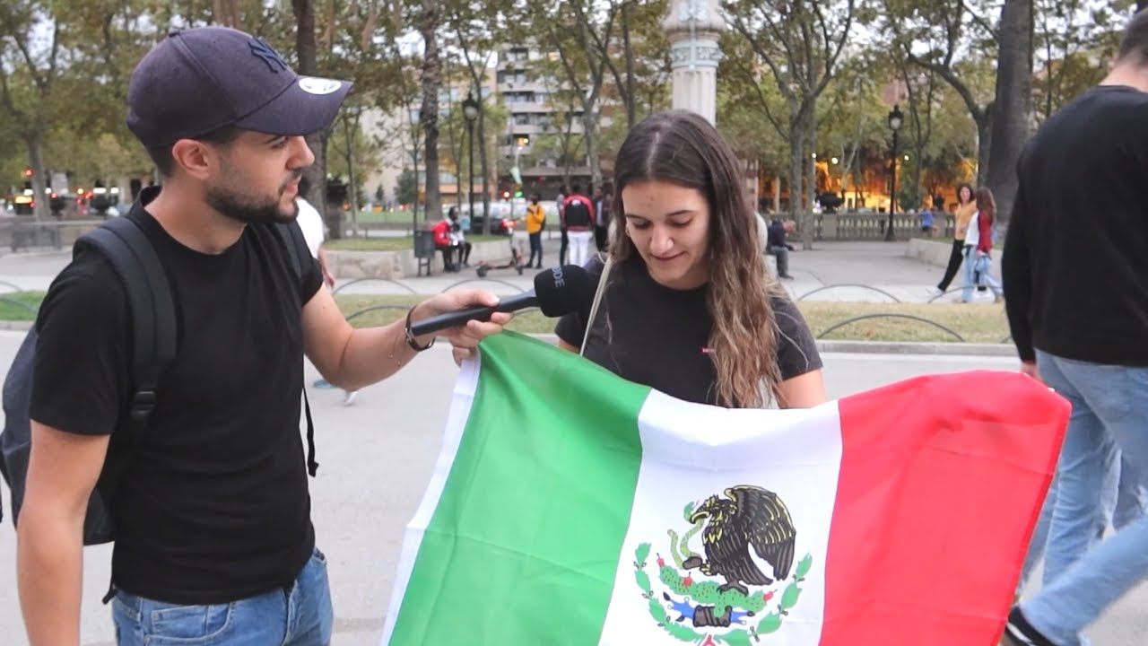 Reaccionan a la bandera de México en España - Entrevistas en la calle