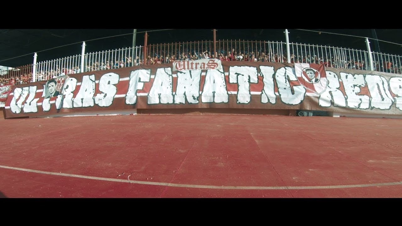 Ambiance Volcana - Ultras Fanatic Reds : CRBelouizdad-ESSétif