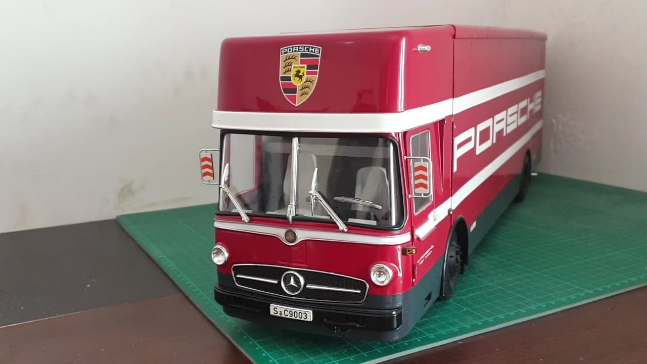 1/18 Mercedes Benz O317 racing hauler -  by CMR