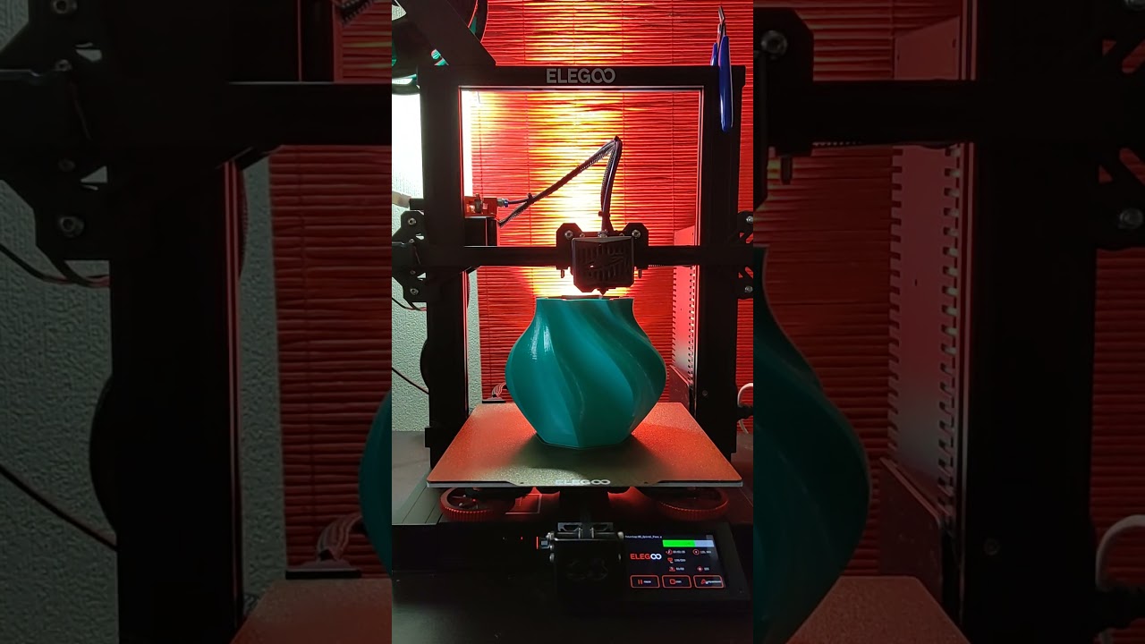 Elegoo Neptune 2s printing vase