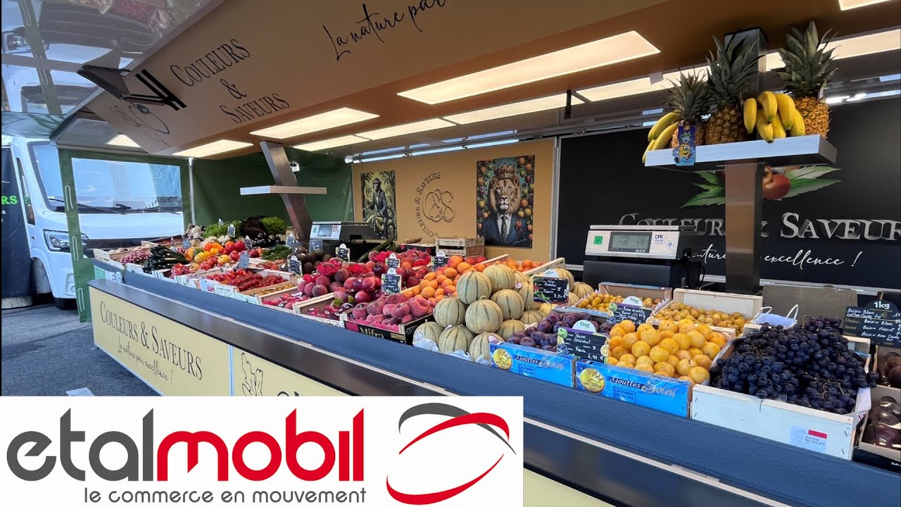 #161 - Une remorque magasin pleine de couleurs pour des fruits et légumes - 121231 - Etalmobil -