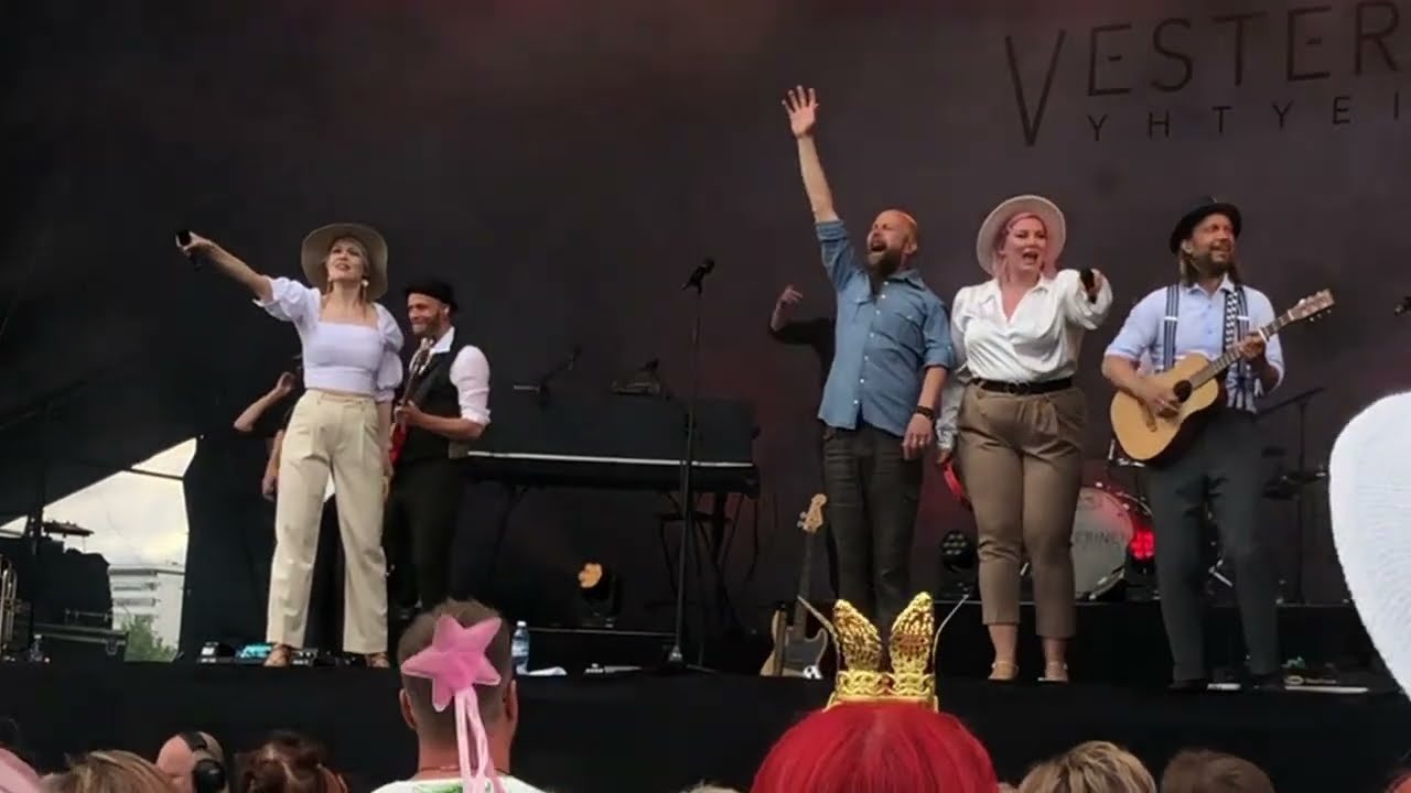 Vesterinen Yhtyeineen -  Onnellinen mies live Suomipop Jyväskylä 2022