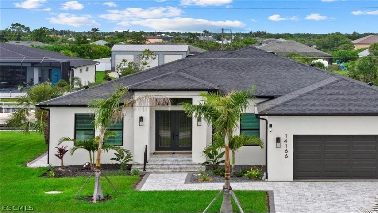 Port Charlotte Gulf Access Home | 2024 Waterfront Beauty in South Gulf Cove