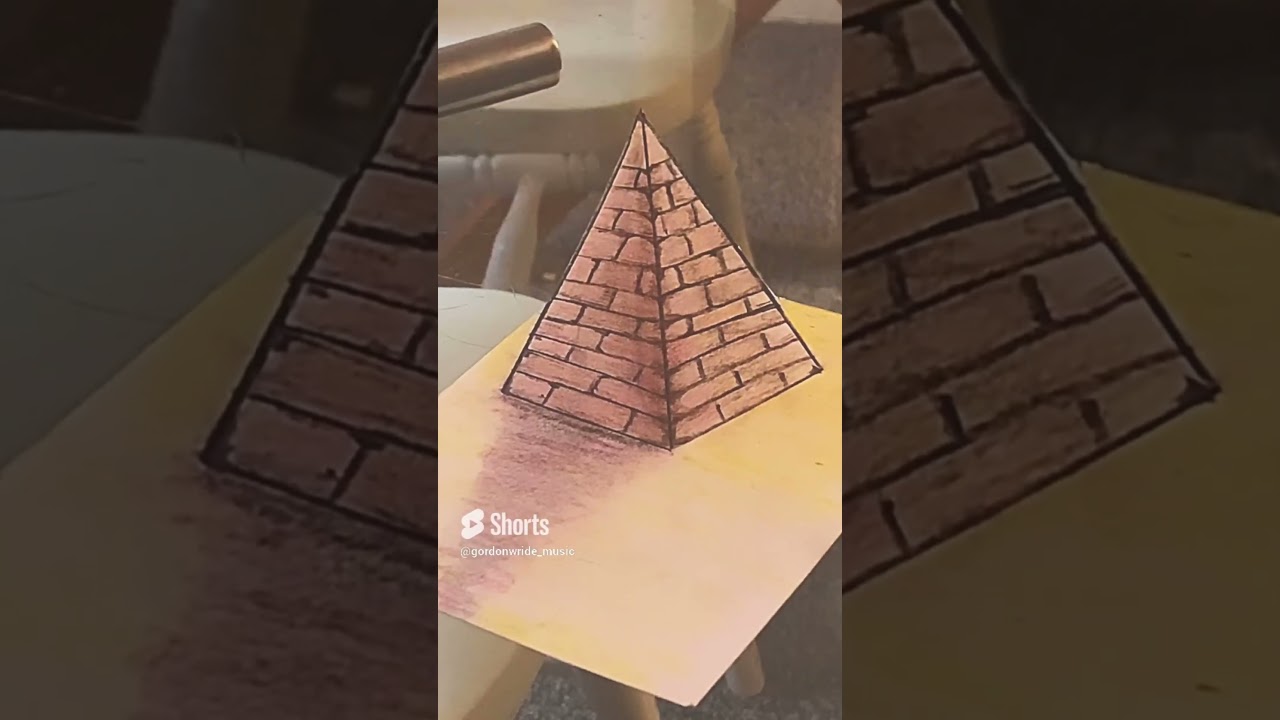 Illusion Art - The Wonky Pyramid